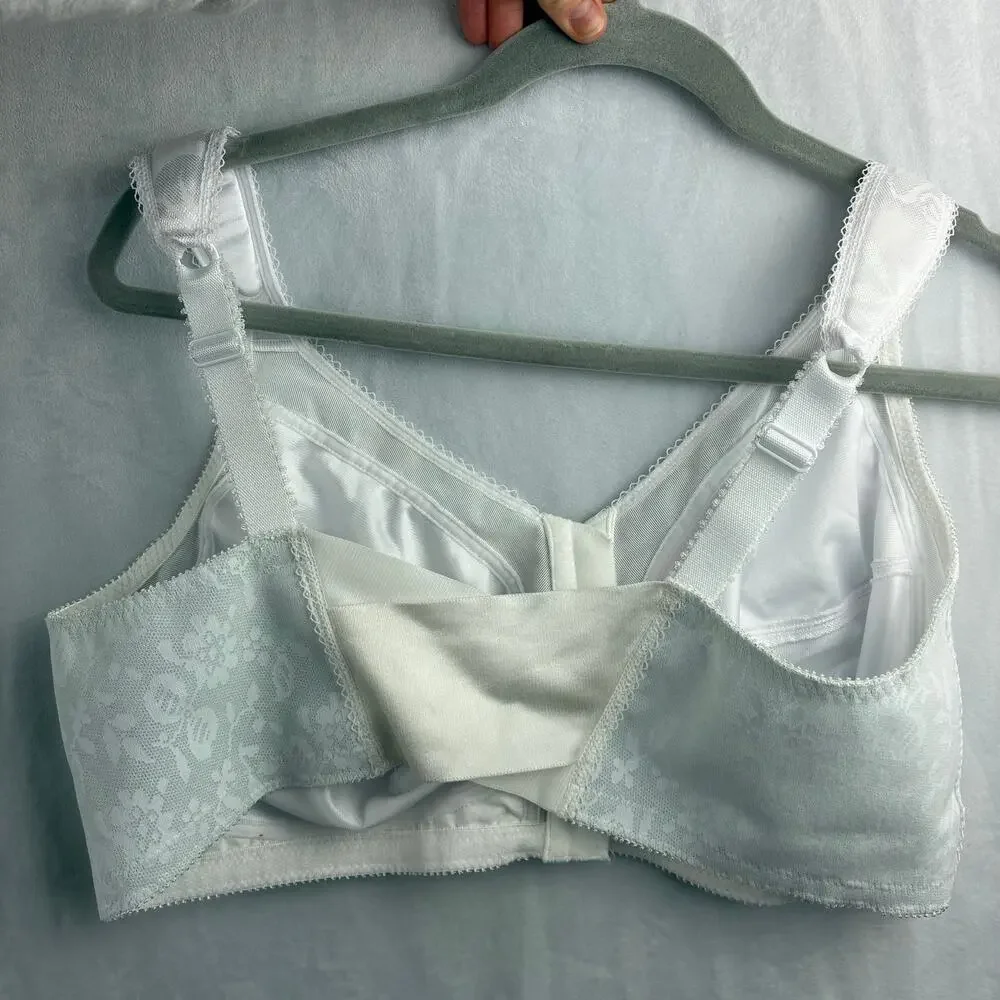 Playtex 18 Hour Front Close Ultimate Shoulder Comfort Wireless Bra 4695 44D NWOT
